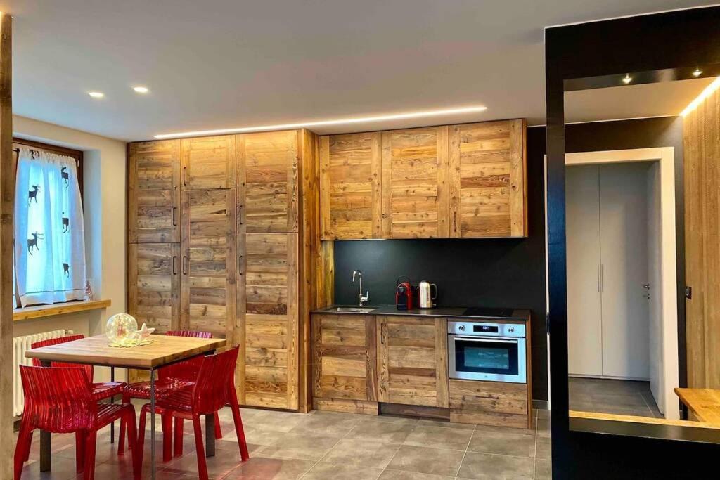 La Petite Maison D'Erika Aosta Exteriör bild