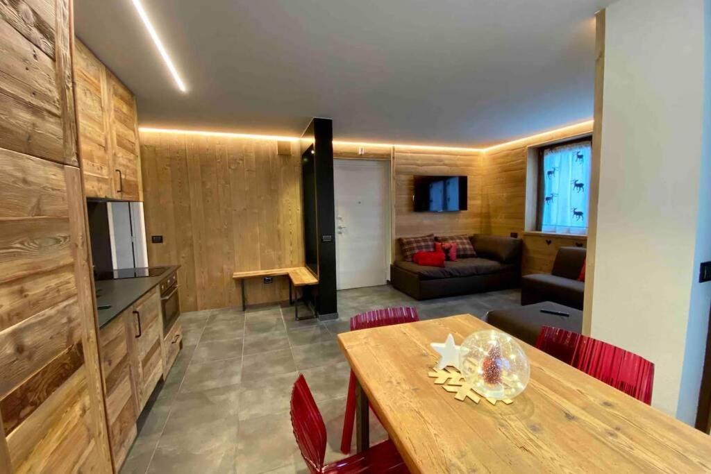 La Petite Maison D'Erika Aosta Exteriör bild