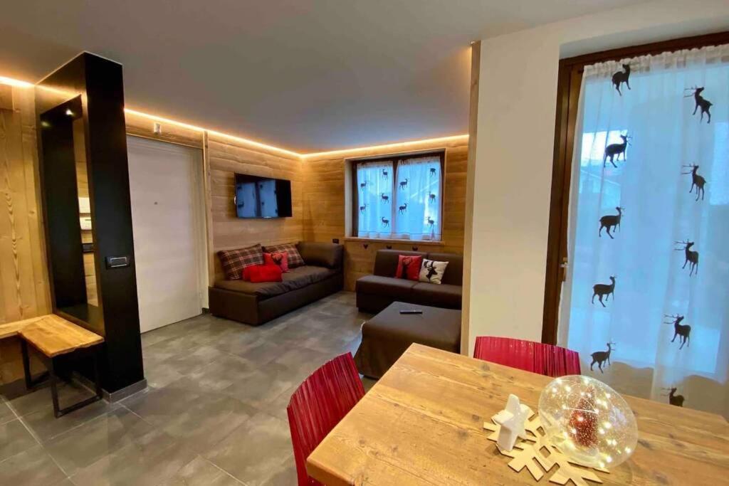 La Petite Maison D'Erika Aosta Exteriör bild