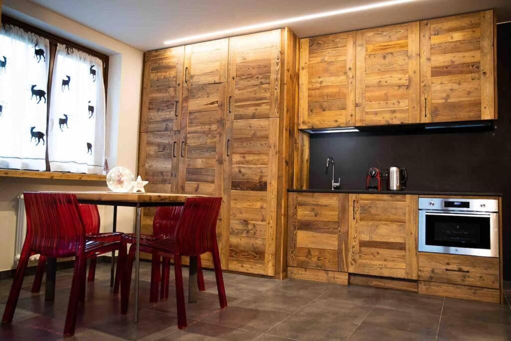 La Petite Maison D'Erika Aosta Exteriör bild