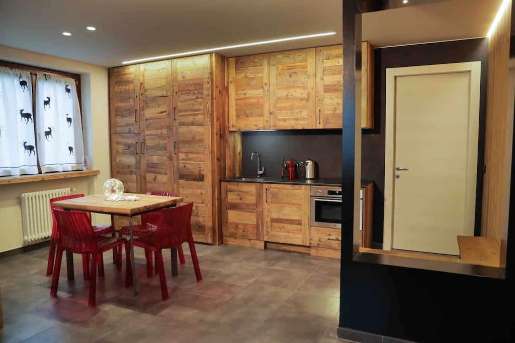 La Petite Maison D'Erika Aosta Exteriör bild